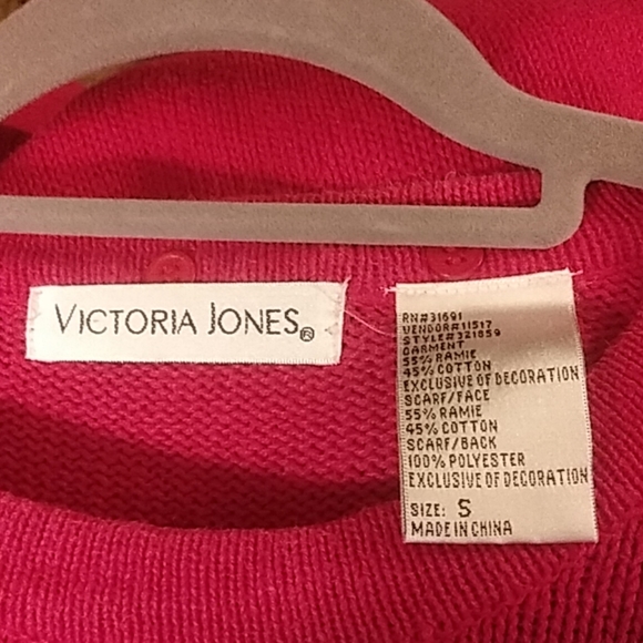 Victoria Jones Pull Over Sweater - Picture 3 of 6
